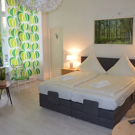 Гостевой дом Sevenrooms-berlin Берлин