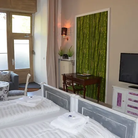 Гостевой дом Sevenrooms-berlin 3*